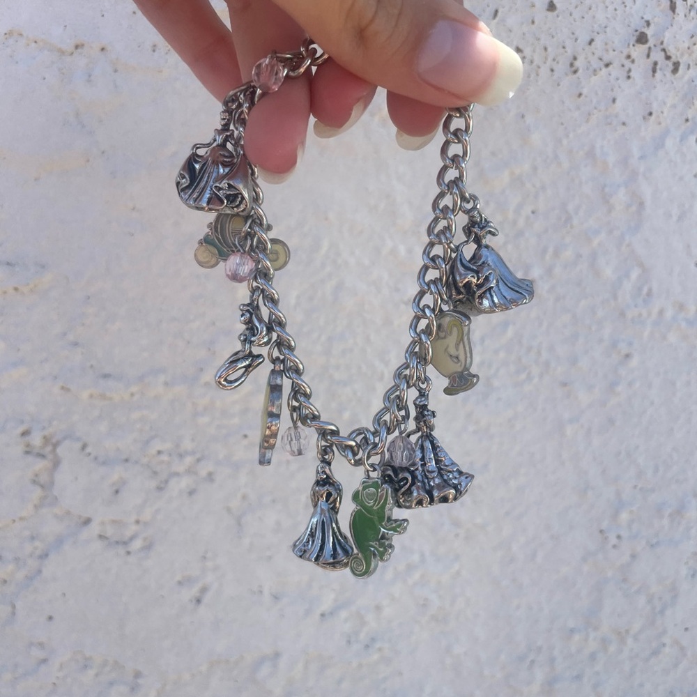Silver Disney Princess Charm Bracelet (WITH A KEYCHAIN INCLUDED!)